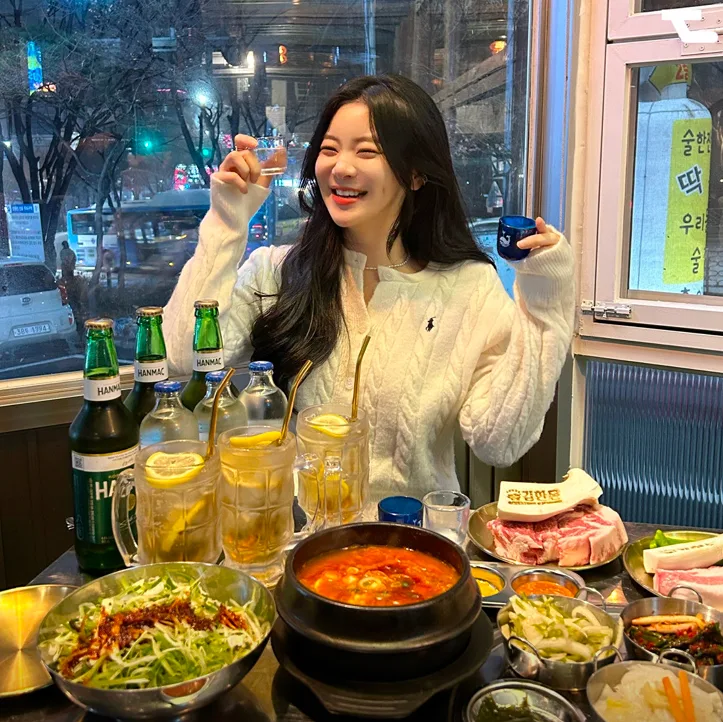 예약 및 단체 문의